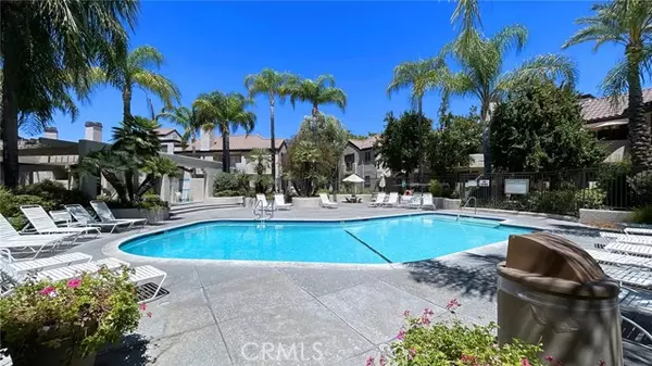 Valencia, CA 91355,24143 Del Monte DR 282