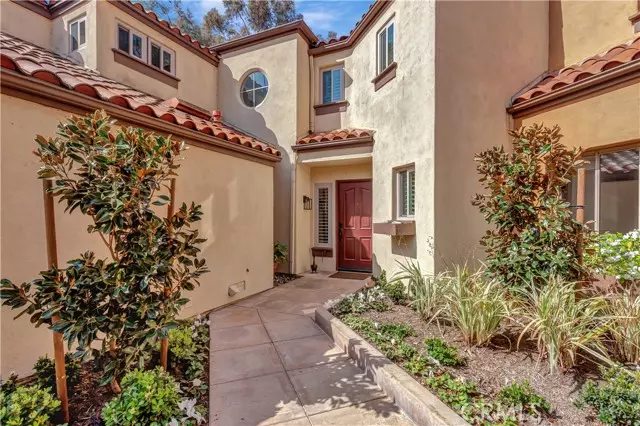 Newport Beach, CA 92660,515 Bay Hill DR