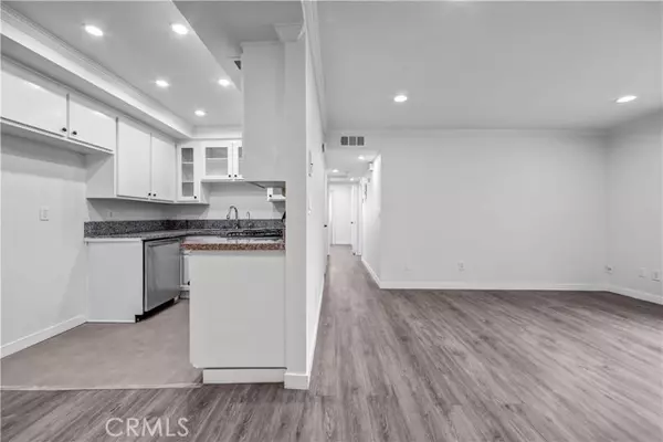 Glendale, CA 91203,408 Burchett ST 5