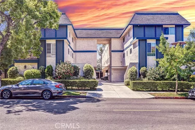 Glendale, CA 91203,408 Burchett ST 5