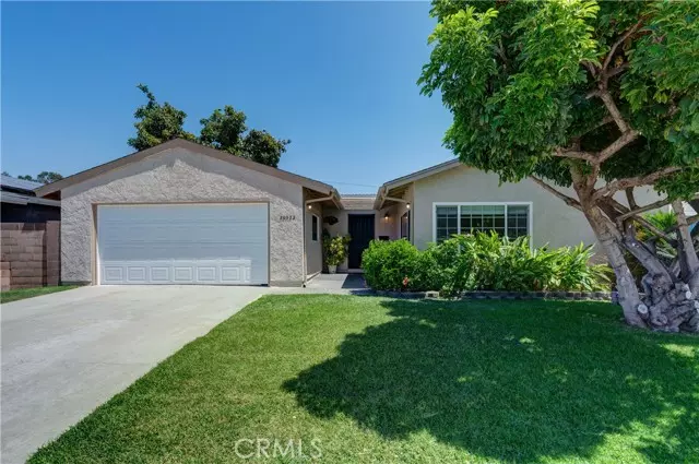 20322 Callaway AVE, Lakewood, CA 90715