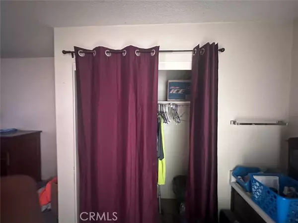 Bloomington, CA 92316,10851 Maple AVE