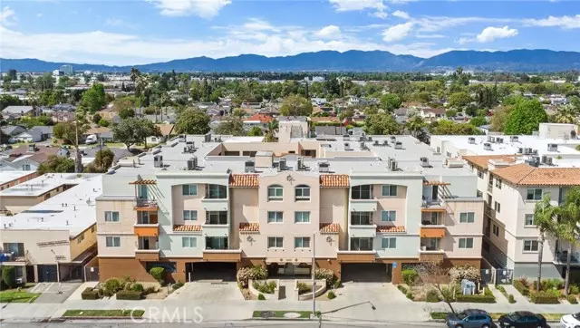 Van Nuys, CA 91405,13951 Sherman WAY 301