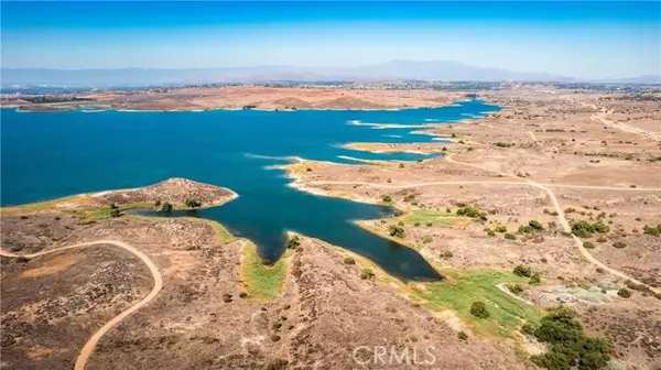 Riverside, CA 92504,0 Halter LN