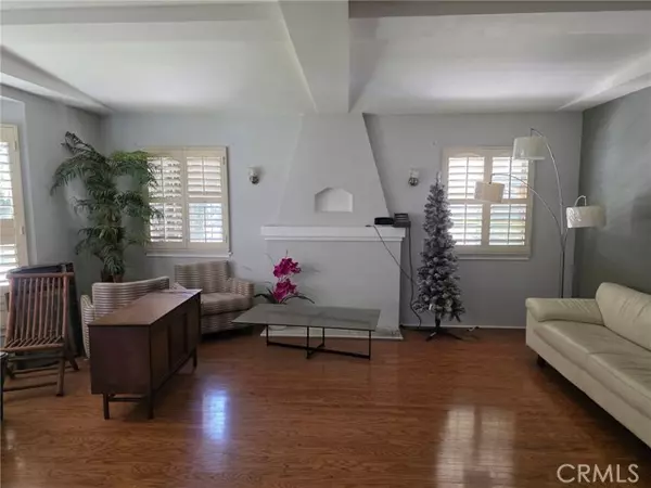 Los Angeles, CA 90061,143 W 110th ST