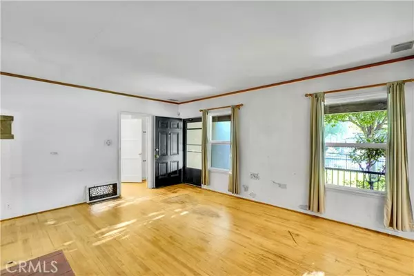 North Hollywood, CA 91602,4333 Elmer AVE