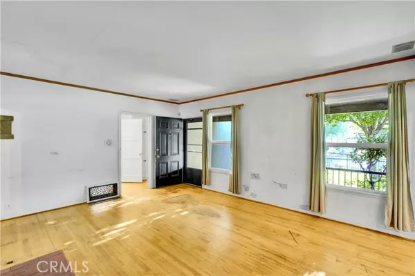 North Hollywood, CA 91602,4333 Elmer AVE