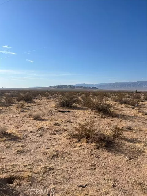 Lucerne Valley, CA 92356,0 North Side RD