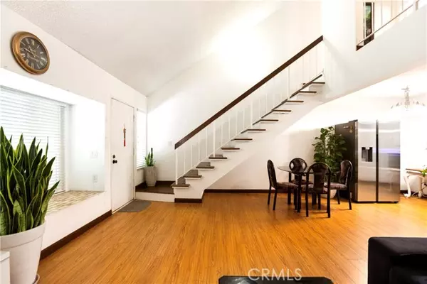 Winnetka, CA 91306,20139 Leadwell ST 5