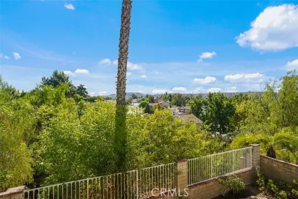 Saugus, CA 91350,27610 Kevin PL