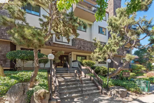 325 Vernon St 105, Oakland, CA 94610