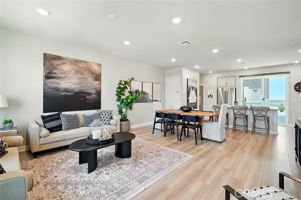 1425 W Sunrise LN, San Pedro, CA 90732