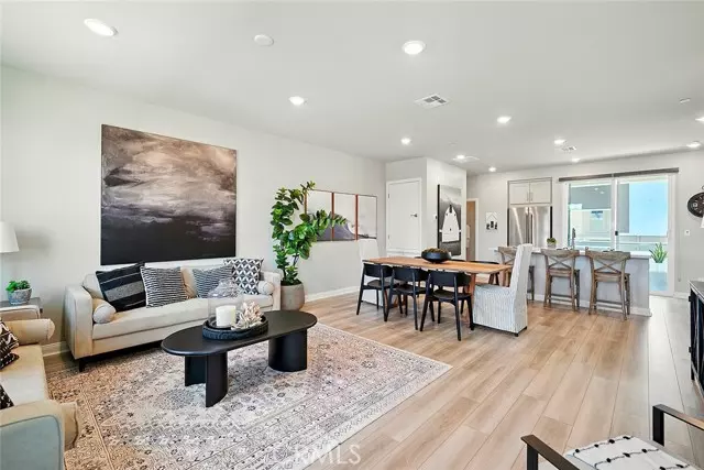 1425 W Sunrise LN, San Pedro, CA 90732