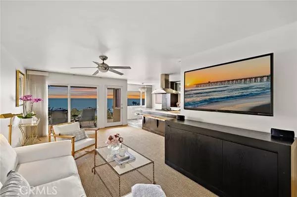 Laguna Beach, CA 92651,21702 Ocean Vista DR F