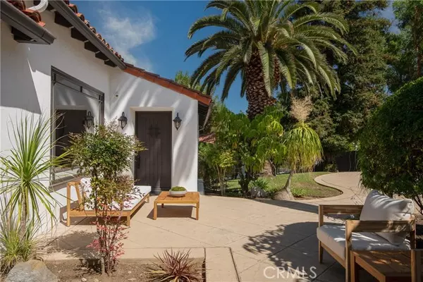 Encino, CA 91436,4500 Petit AVE