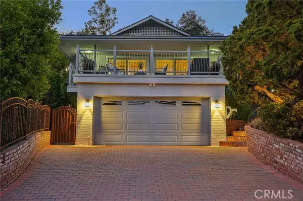 4527 Leata LN,  La Canada Flintridge,  CA 91011