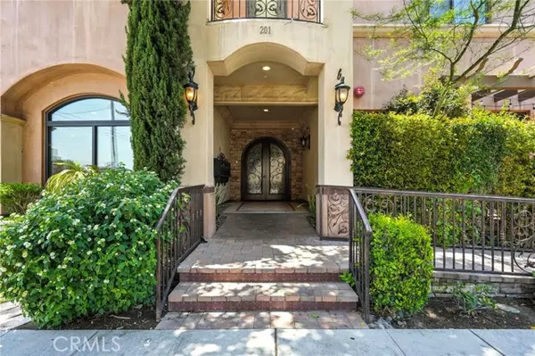 201 N Reese PL 101, Burbank, CA 91506