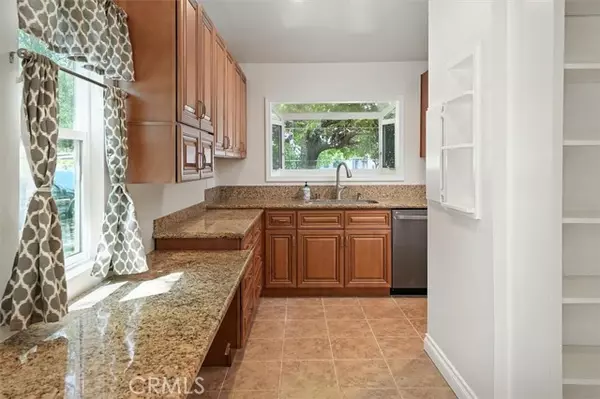 Reseda, CA 91335,7700 Rhea AVE