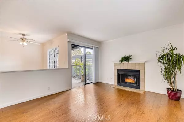 Laguna Hills, CA 92653,25511 Indian Hill LN A