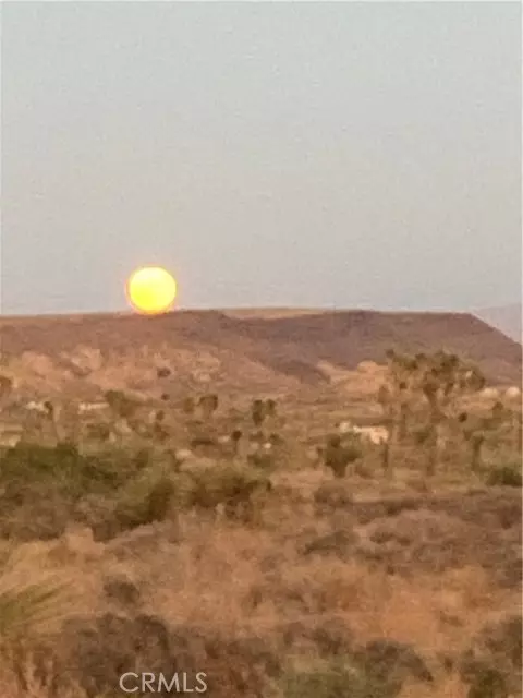 100 Gods Way Love RD, Pioneertown, CA 92268