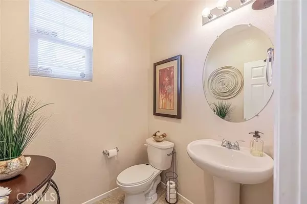 Palmdale, CA 93551,2534 Mapleleaf