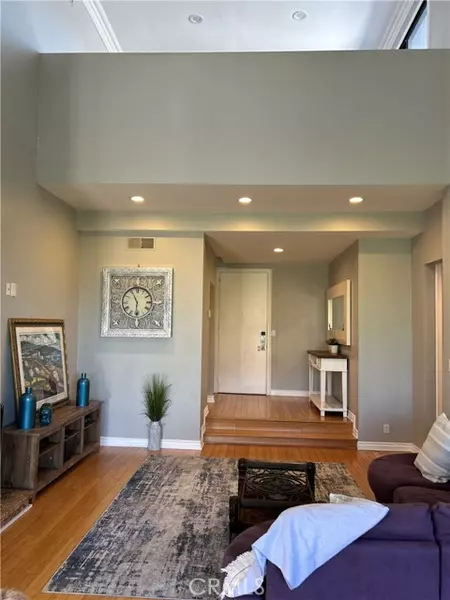 5330 Yarmouth AVE 314, Encino, CA 91316