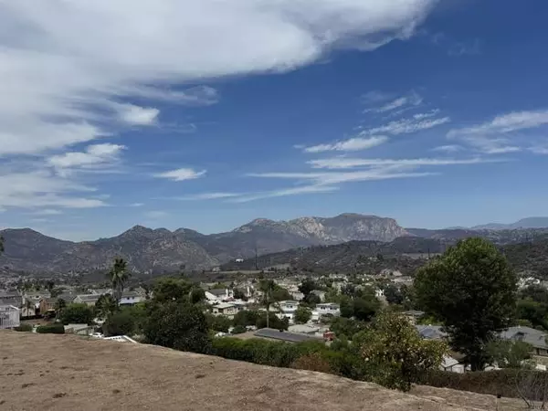 Lakeside, CA 92040,9318 Idyl PL
