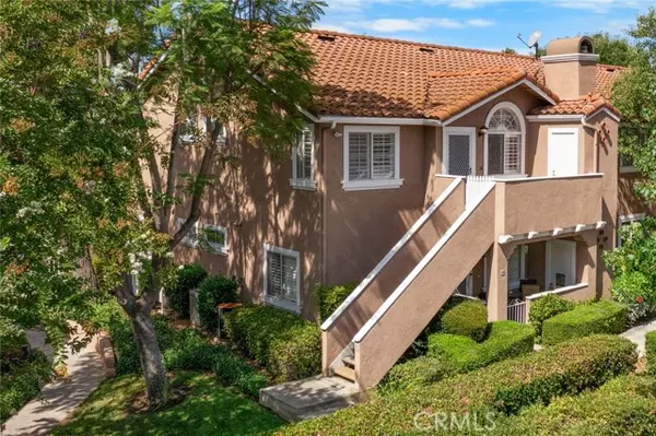 71 Via Cresta, Rancho Santa Margarita, CA 92688