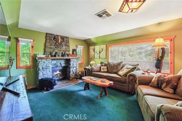 Big Bear Lake, CA 92315,40341 Lakeview DR