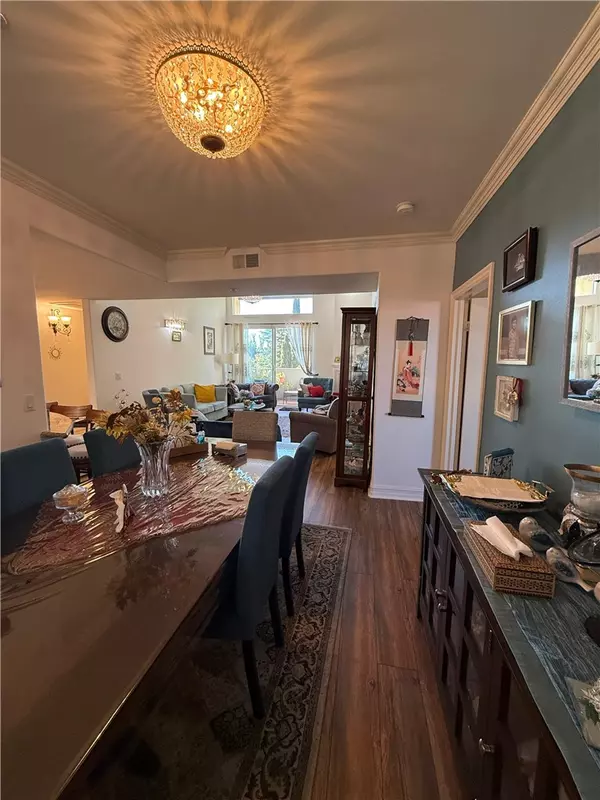 Sherman Oaks, CA 91401,14343 Burbank BLD 305