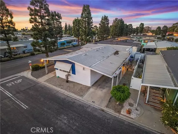 Long Beach, CA 90810,3595 Santa Fe Ave, #33