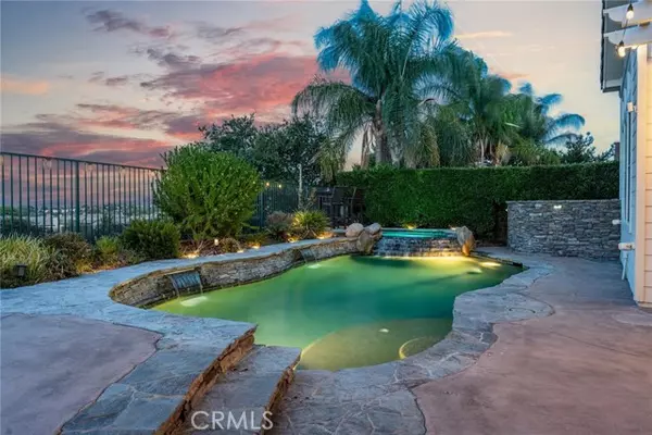 Valencia, CA 91381,26858 Pine Hollow CT