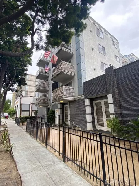 518 E 4th ST, Long Beach, CA 90802