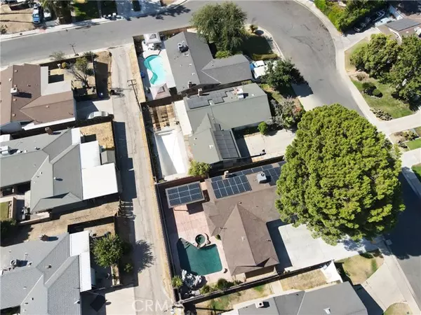 Bakersfield, CA 93306,2914 Roanoke CT