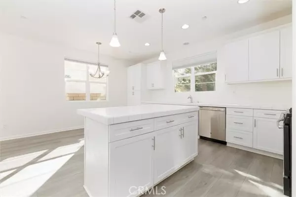 Saugus, CA 91350,21773 Propello DR