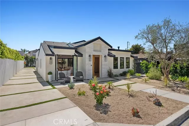 281 Santo Tomas AVE, Costa Mesa, CA 92627