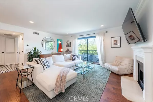 Studio City, CA 91604,4370 Troost AVE 201