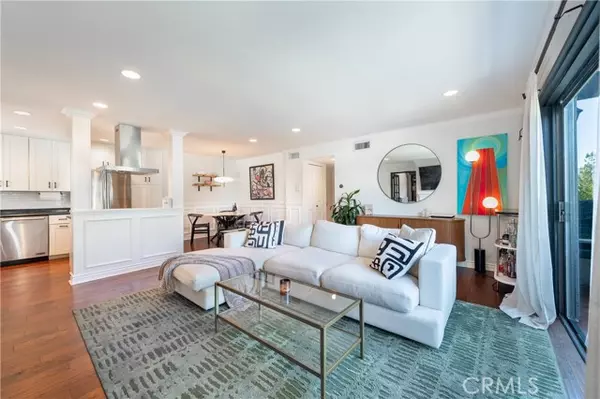 Studio City, CA 91604,4370 Troost AVE 201