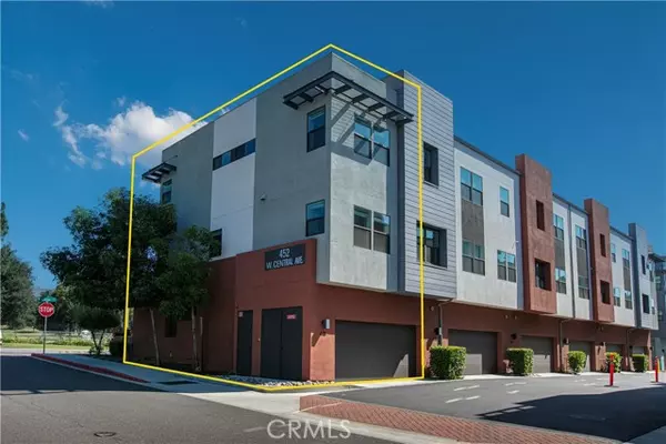 448 W Central Ave, Brea, CA 92821