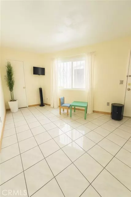 Alhambra, CA 91801,210 N Atlantic BLD A