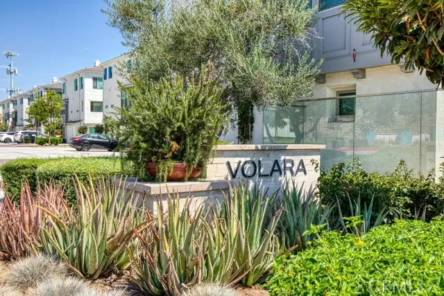 119 E Knox DR, La Habra, CA 90631