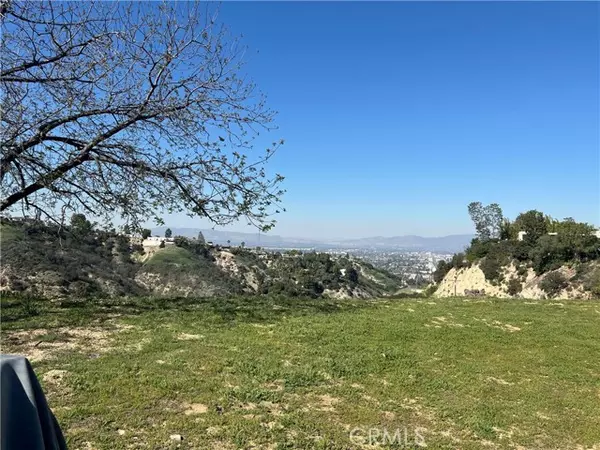 3500 Beverly Glen Blvd, Sherman Oaks, CA 91423