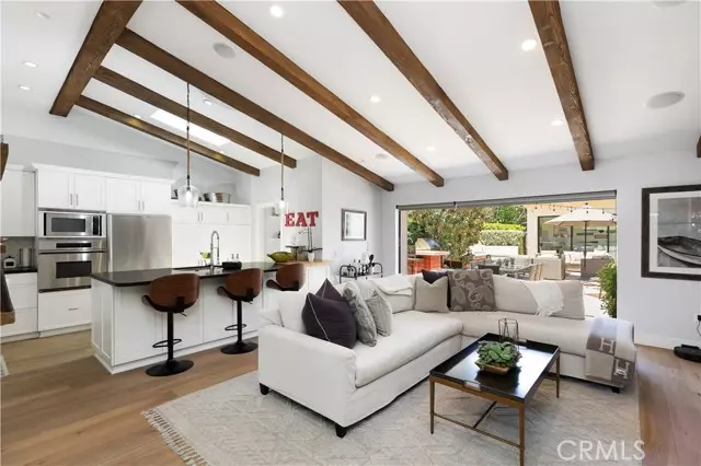 527 Seaward RD, Corona Del Mar, CA 92625