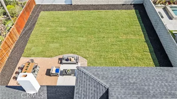 Newport Beach, CA 92660,2316 La Linda PL