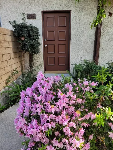 Panorama City, CA 91402,9039 Van Nuys BLD 202