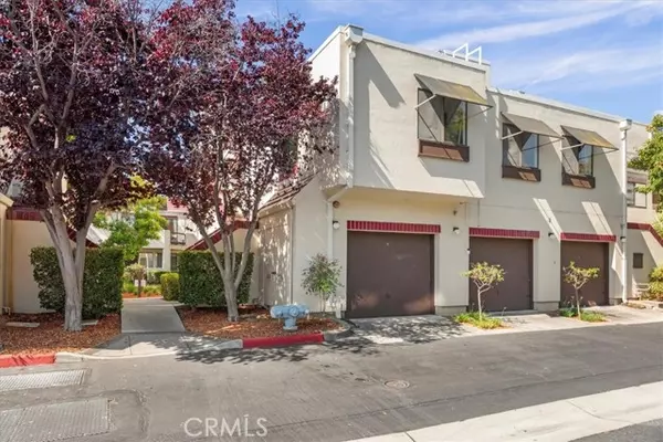 Redwood City, CA 94065,546 Shorebird CIR 26201