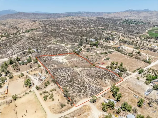 Aguanga, CA 92536,0 White MTN