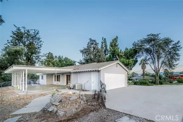 Redlands, CA 92373,1037 W Sunset DR