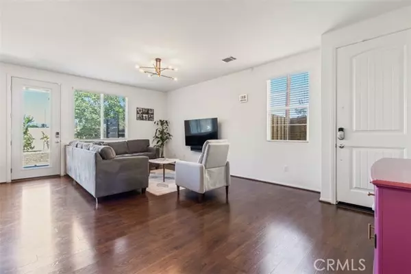 North Hollywood, CA 91606,11161 Laughlin LN