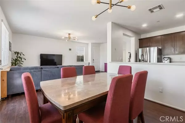 North Hollywood, CA 91606,11161 Laughlin LN